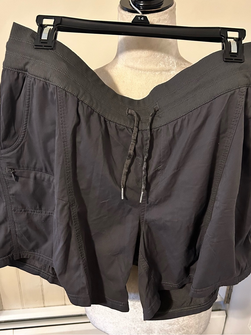 The North Face Aphrodite 2.0 Shorts/Asphalt Grey/CXL/EUC - Picture 1 of 3